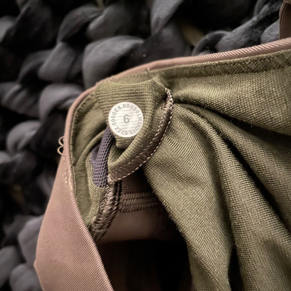 lululemon athletica Energy Longline Bra - Picture 3 of 3